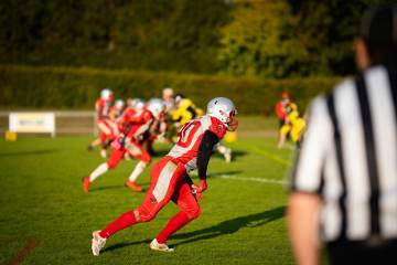 马竞放弃费兰交易，巴萨划定五名中场非卖品（配图示意）