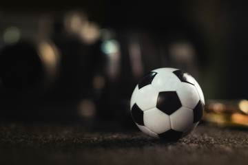 世界杯 | 王者之争悬念再起——谁能折桂世界杯（配图示意）